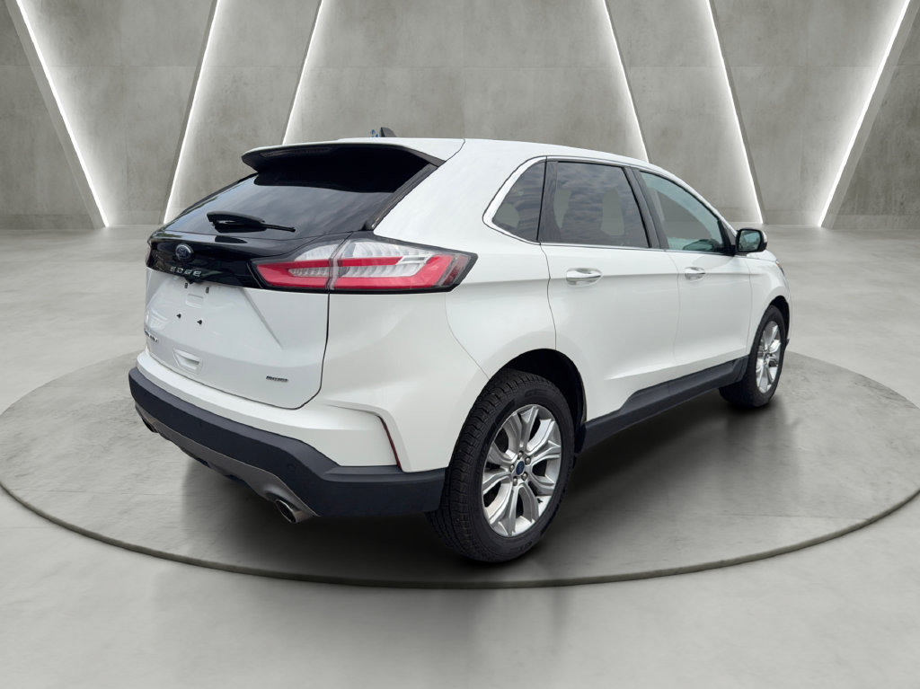 Used 2022 Ford Edge Titanium AWD/4WD image 5