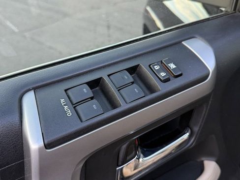 Used 2018 Toyota 4Runner Limited image 12