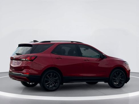Used 2023 Chevrolet Equinox RS FWD image 4