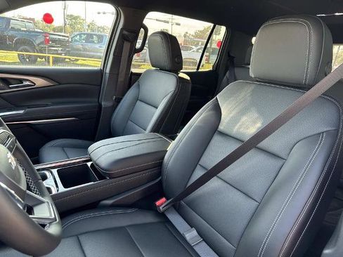 New 2026 Chevrolet Traverse LT w/ Driver Confidence Package image 10