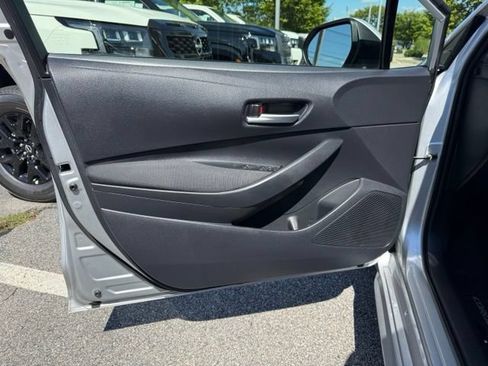 Used 2020 Toyota Corolla LE FWD image 16