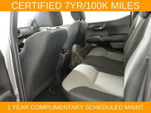 Used 2022 Toyota Tacoma TRD Off-Road w/ Technology Package AWD/4WD image 11