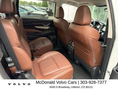 Used 2019 Subaru Ascent Touring AWD/4WD image 9