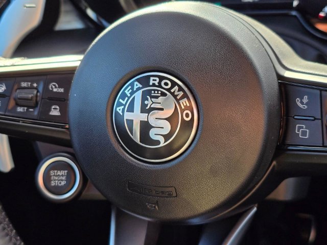 Used 2024 Alfa Romeo Tonale Veloce AWD/4WD image 35