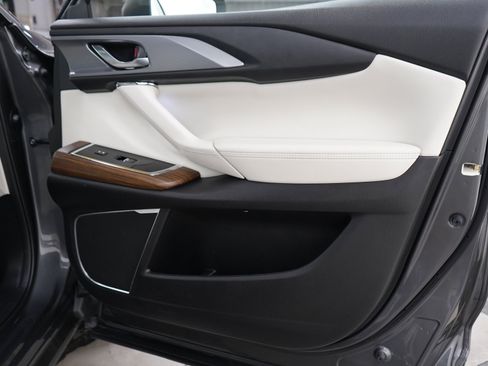 Used 2023 MAZDA CX-9 Signature AWD/4WD image 9