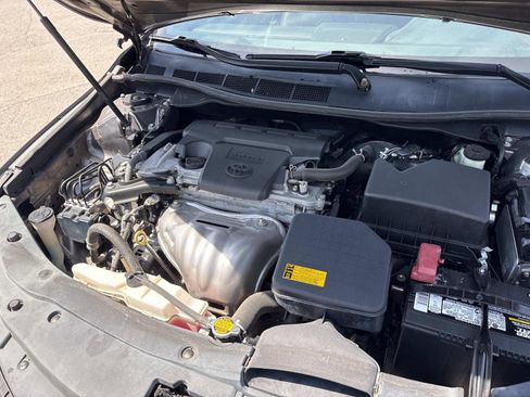 Used 2015 Toyota Camry XSE FWD image 33