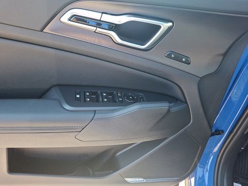 New 2026 Kia Sportage SX image 8