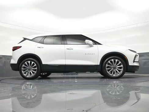 Used 2023 Chevrolet Blazer Premier w/ Driver Confidence II Package FWD image 28