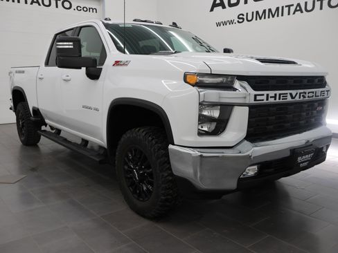Used 2023 Chevrolet Silverado 2500 LT w/ Convenience Package AWD/4WD image 2