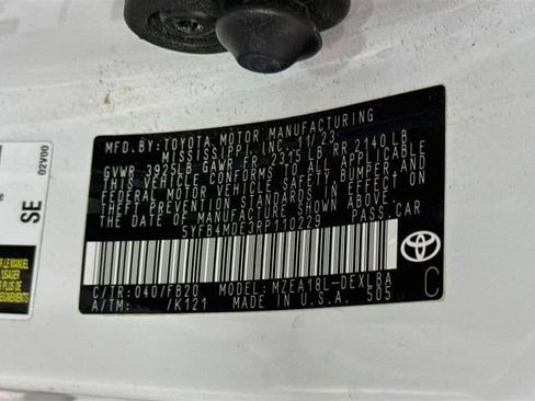 Certified 2024 Toyota Corolla LE FWD image 31