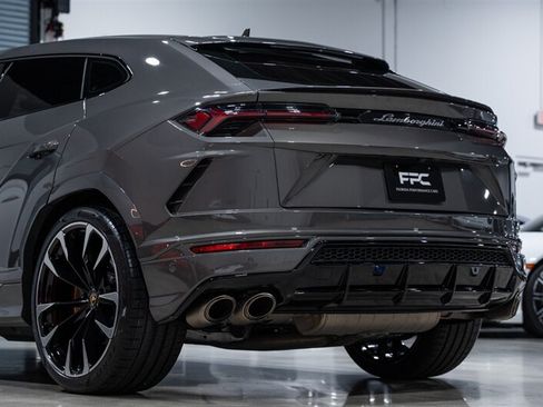 Used 2021 Lamborghini Urus AWD/4WD image 17