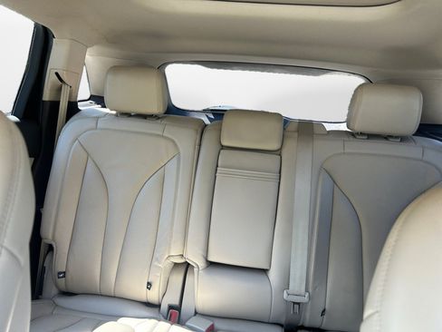 Used 2017 Lincoln MKX Reserve w/ Driver Assistance Package FWD image 12