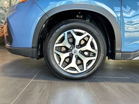 Used 2021 Subaru Forester Premium AWD/4WD image 42