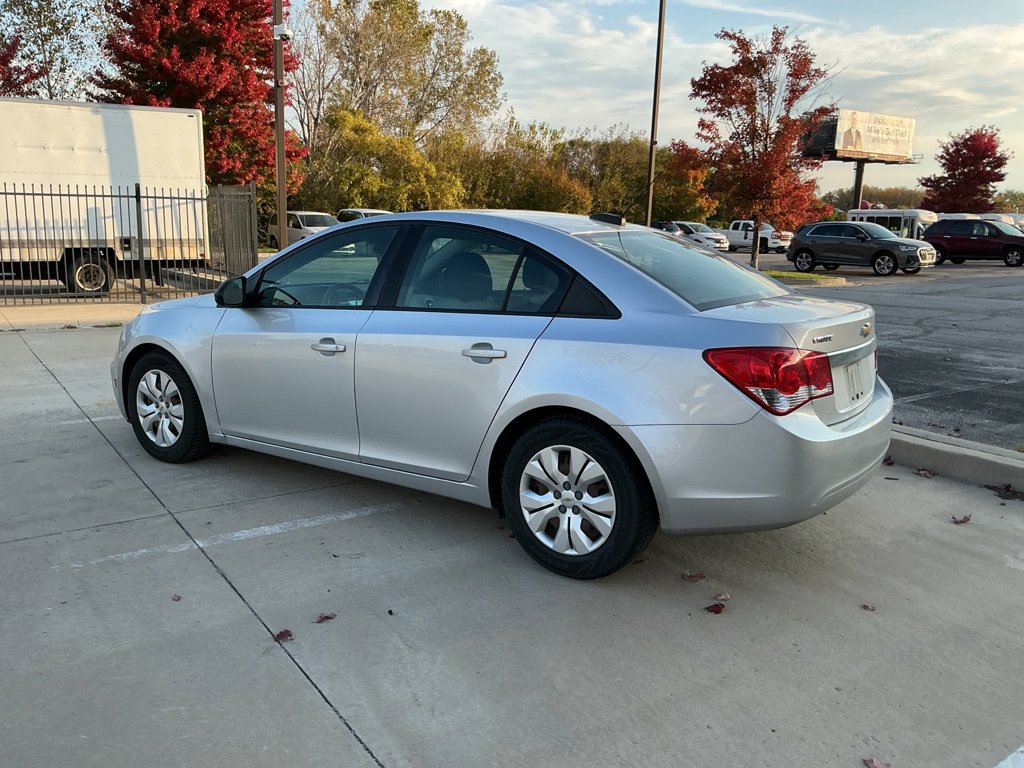 Used 2016 Chevrolet Cruze LS FWD image 7