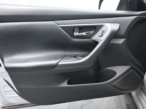 Used 2016 Nissan Altima 2.5 S w/ Power Driver Seat Package image 20