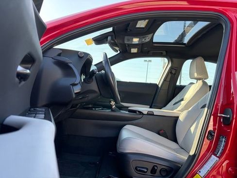 Used 2024 Lexus UX 250h F Sport image 12