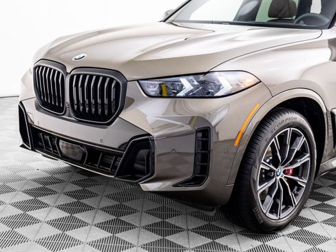 Used 2026 BMW X5 xDrive40i w/ M Sport Package AWD/4WD image 35