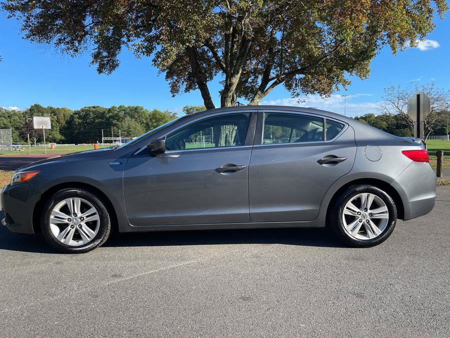 Used 2013 Acura ILX w/ Technology Package FWD image 32