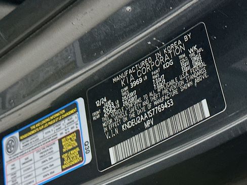 Used 2025 Kia Seltos S image 12