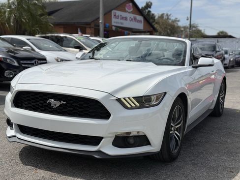Used 2015 Ford Mustang Premium image 4