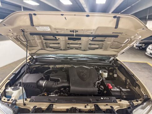 Certified 2019 Toyota Tacoma TRD Sport w/ Technology Package RWD image 27