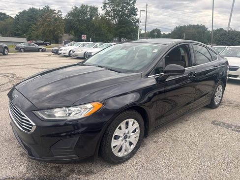 Used 2019 Ford Fusion S FWD image 12