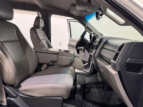 Used 2018 Ford F250 XL w/ Power Equipment Group image 14