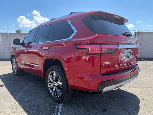 Used 2023 Toyota Sequoia Capstone AWD/4WD image 4