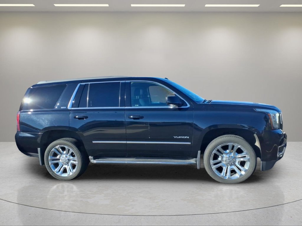 Used 2017 GMC Yukon SLT w/ Premium Edition AWD/4WD image 2