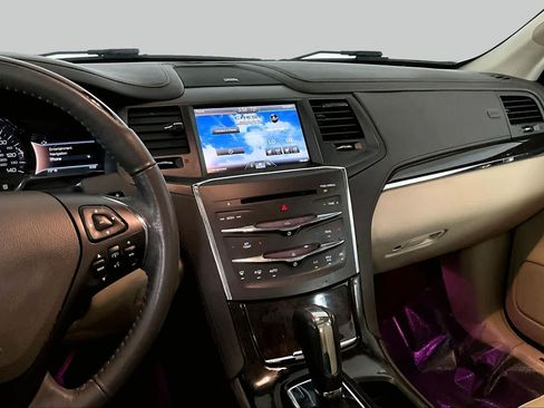 Used 2014 Lincoln MKS AWD w/ Equipment Group 101A image 7