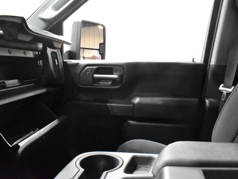 Used 2022 Chevrolet Silverado 2500 W/T w/ WT Convenience Package AWD/4WD image 16