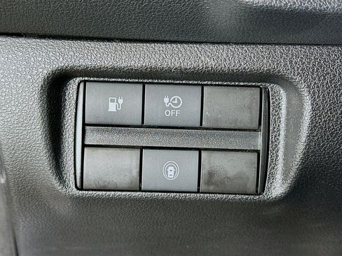 Used 2024 Nissan Leaf S image 17