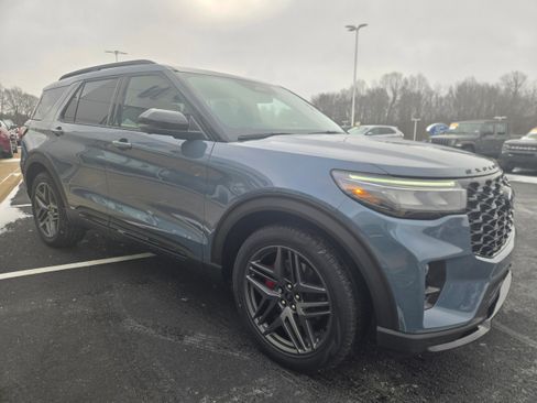 New 2026 Ford Explorer ST w/ Sun And Sound Package image 3