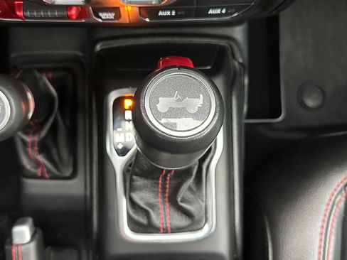 Used 2021 Jeep Wrangler Unlimited Rubicon image 44