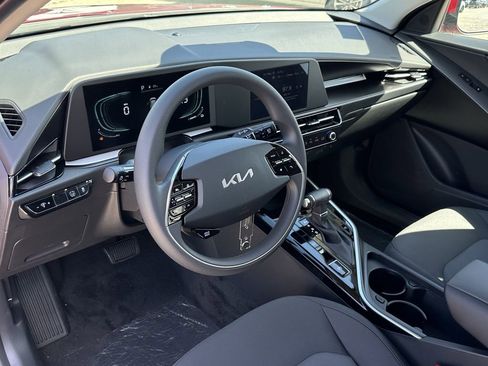 New 2026 Kia Niro LX FWD image 15