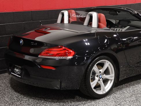 Used 2012 BMW Z4 sDrive28i w/ M Sport Pkg image 9
