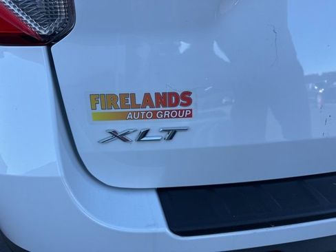 Used 2023 Ford Explorer XLT image 11