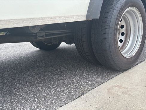 Used 2022 Ford Transit 350 DRW image 13