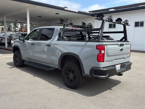 Used 2024 Chevrolet Silverado 1500 ZR2 w/ Technology Package AWD/4WD image 3