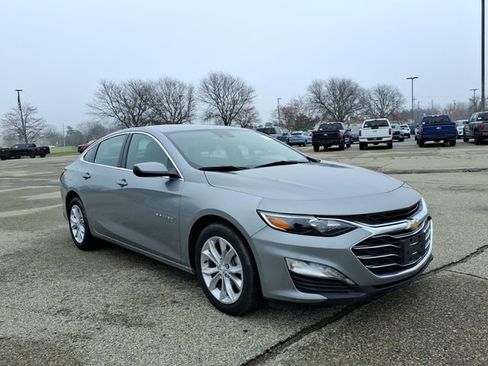 Used 2024 Chevrolet Malibu LT image 3