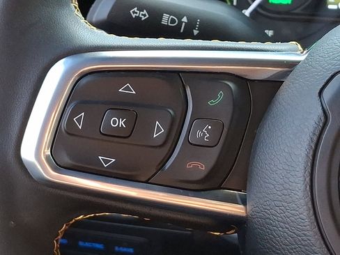 Used 2024 Jeep Wrangler Sahara w/ Safety Group image 21