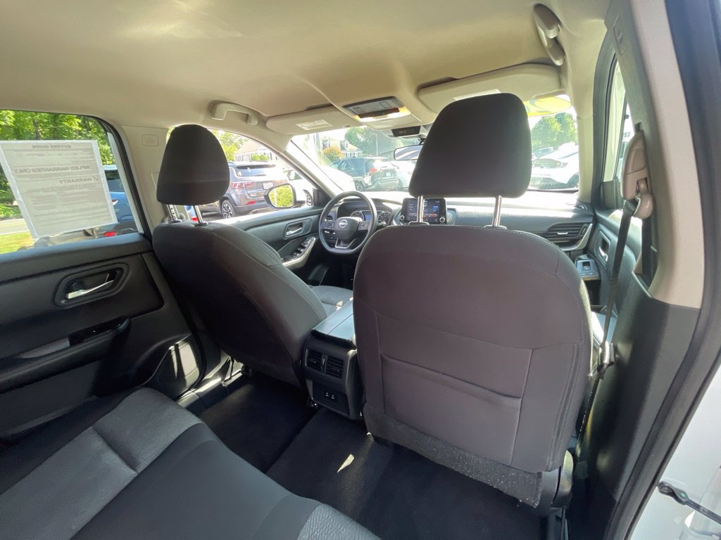 Certified 2025 Nissan Rogue SV AWD/4WD image 22