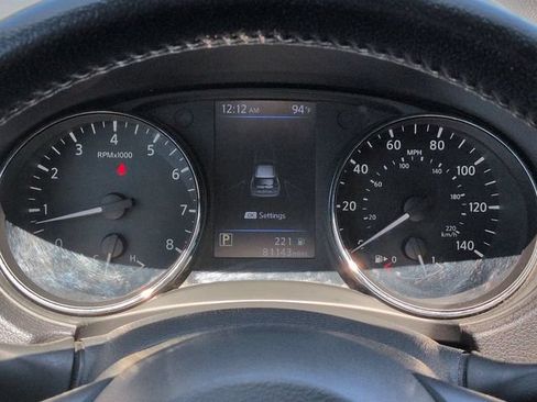 Used 2019 Nissan Rogue SV FWD image 26