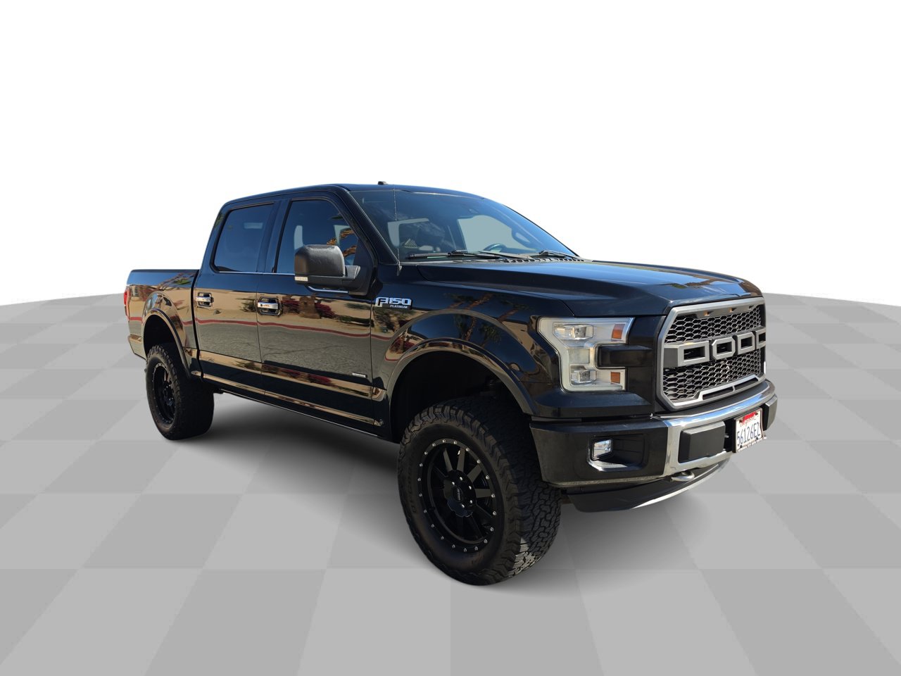 Used 2016 Ford F150 Platinum w/ Equipment Group 701A Luxury AWD/4WD image 2