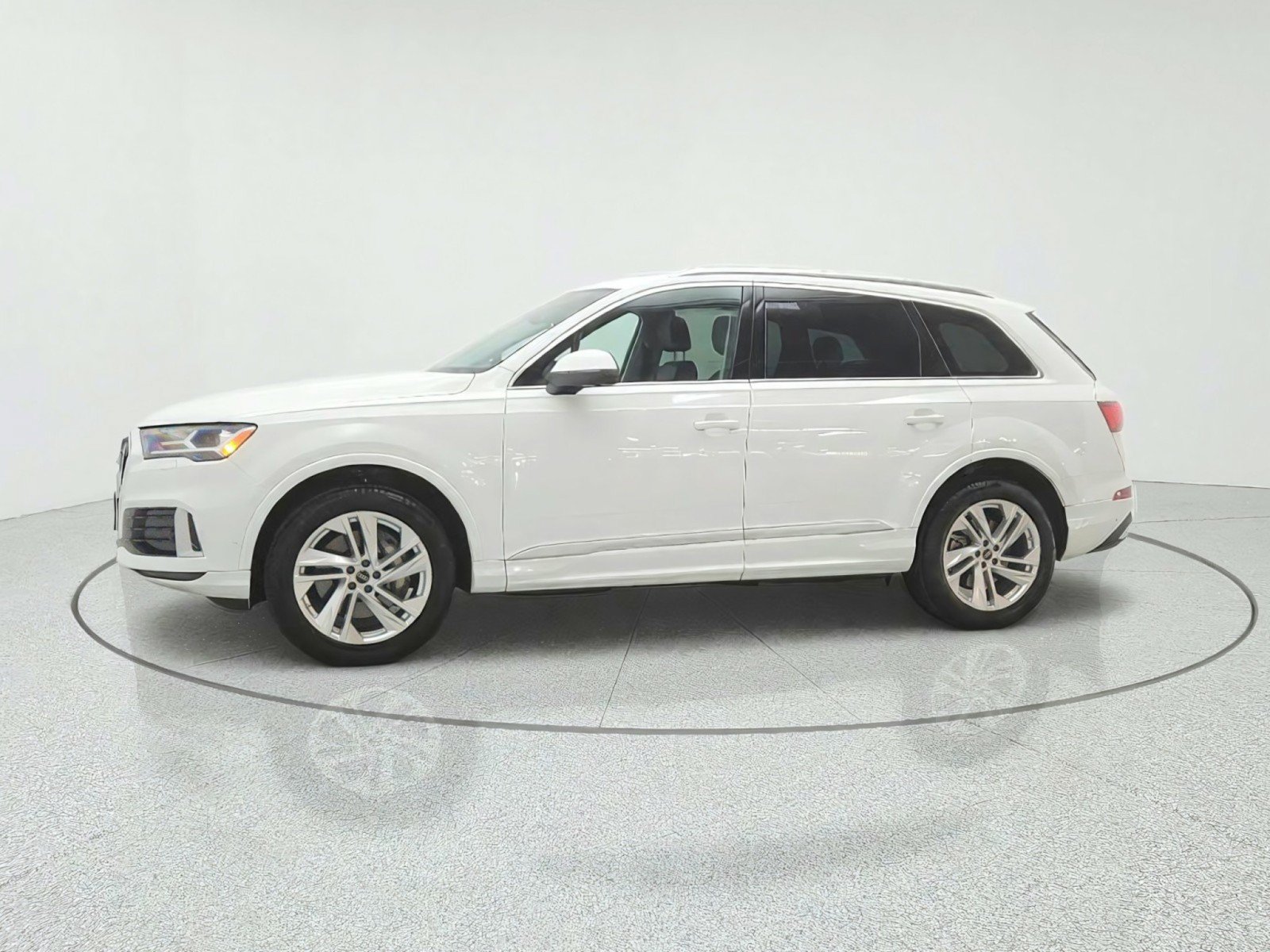 Used 2023 Audi Q7 2.0T Premium w/ Convenience Package AWD/4WD image 8