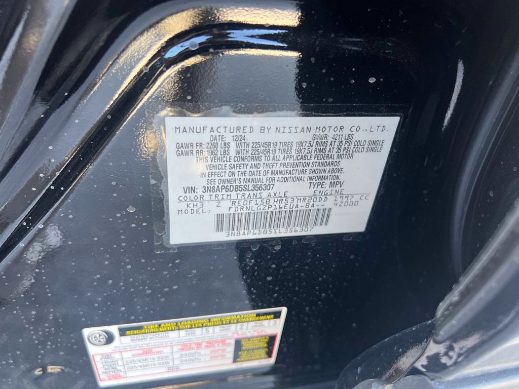 Used 2025 Nissan Kicks SR AWD/4WD image 15