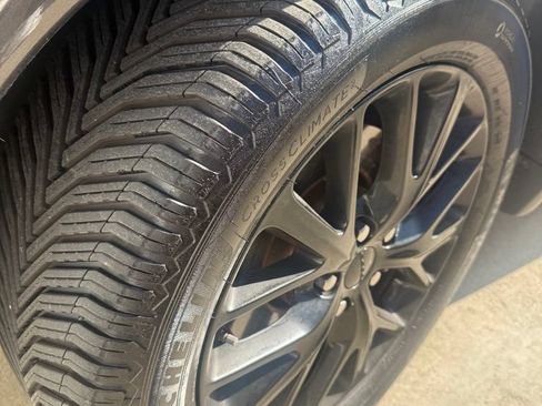 Used 2015 Dodge Durango R/T w/ Technology Group RWD image 11