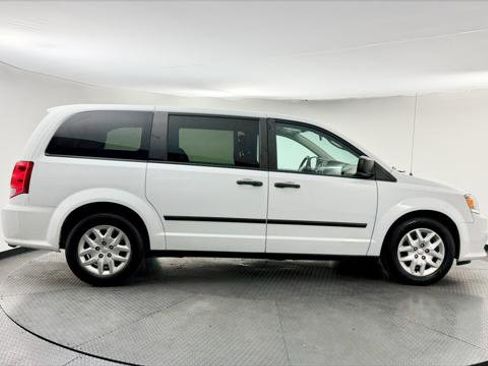 Used 2015 RAM C/V Tradesman FWD image 11