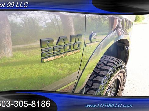 Used 2018 RAM 2500 Laramie w/ Sport Appearance Group AWD/4WD image 38