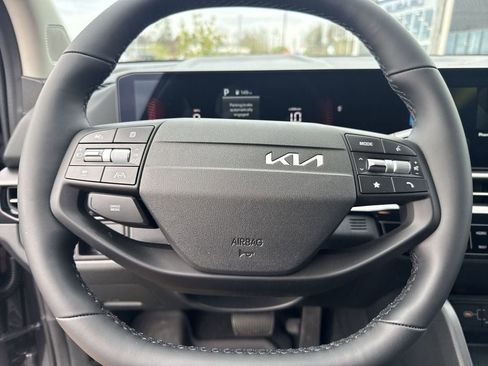 New 2026 Kia Sportage LX FWD image 15